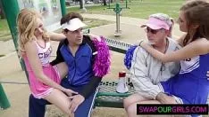 চালান সুইচপিঙ্ক মেয়েরা এবং fucworld-বিটার তাদের