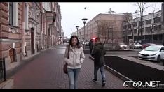 播放 妓女在叮咚中引诱