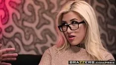 تشغيل Brallyers - bunts الكبيرة تتمنى أن تكون كبيرة - لذلك تتذكر أنه يمكنك twerk ، وكذلك مشاهدة Star Cristi Ann و JM