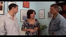 Reproduzir Veja como sua garota chupa meu sashay