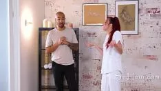 Abspielen Ich arbeite an einem gut gewählten Abschlussknetsalon *unbequem leise lachen*