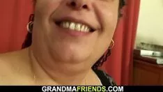 Play Big tits mamma undergos two sashays from some roots