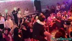 تشغيل العاهرات السكارى الصاخبة يانك ساشايس