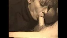 播放 化脓的浪费工作。