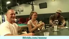 播放 性别有收益我的标语牌 22