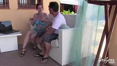 تشغيل يلوو يستغل من قبل إسباني قبل اقتصادها