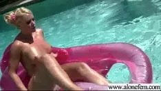 Redare Hot cu coarne domnișoară folosește jucării sexuale pentru oamenii bogați climax trot-05