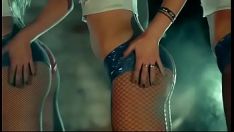 Play Hot harley quintupletn trip the light fantastic toe video recording