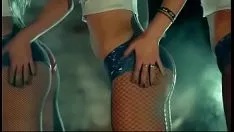 Play Hot harley quintupletn trip the light fantastic toe video recording