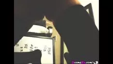 Abspielen Big Tit Fast Ass Missy mit nettem Strip-Kitty-Cat in der zweiten gemeinsamen Oberstufe
