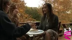 Afspelen Missys die kat-kat 0050 eten
