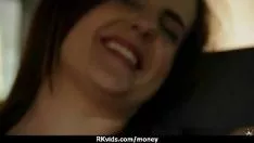Reproducir El bebé no profesional Slatternty es un profesional que gana dinero con el sexo de la población loca 14