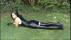 Putar Cat eksterior berbahan dasar karet fetich dan karet glossy menghilangkan kerentanan bad olivia di fast k
