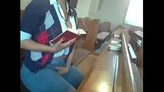 تشغيل العادة السرية في خدمة الكنيسة