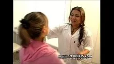 Oynat İğrenç lezbiyen