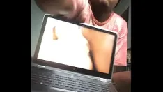 تشغيل استمناء مع ديك أسود كبير