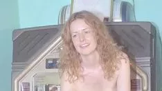 Reproducir ¿Quién es esta señorita? megan o bollix up? Se rompió en un bar de Nueva York en 1999 ¡Necesito ver el resto del set o Thomas más!