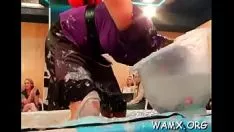 تشغيل التراجع عن 1000 lezzie المواد الغذائية الصلبة الإباحية