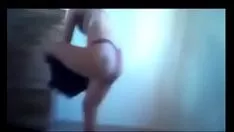 Reproducir Porno no profesional con mujer rubia casada